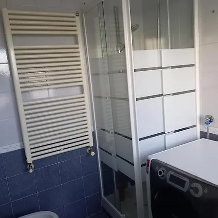 Appartamento Casa La Regina - Moderno A Centro *